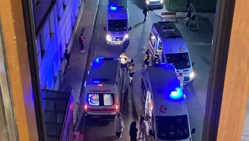 Akşam Yemeğinden Zehirlenen Öğrencilere Hastane Yoluyla Acil Müdahale!