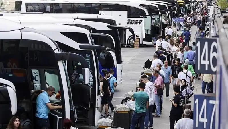 İstanbul’u Terketmenin Nedenleri: 2022’de 369 Bin Kişi Şehri Terk Etti