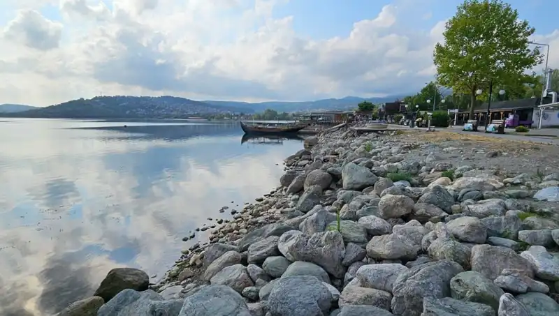 Sapanca Gölü'nde Kritik Su Seviyesi Düşüşü: Suyun Sırlı Derinlikleri