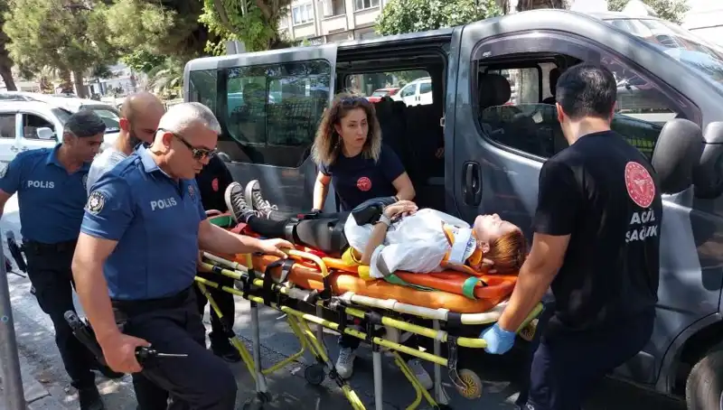 Samsun’da Minibüs ve Kamyon Çarpıştı: Kaza Eylemi Gözler Önünde Gerçekleşti