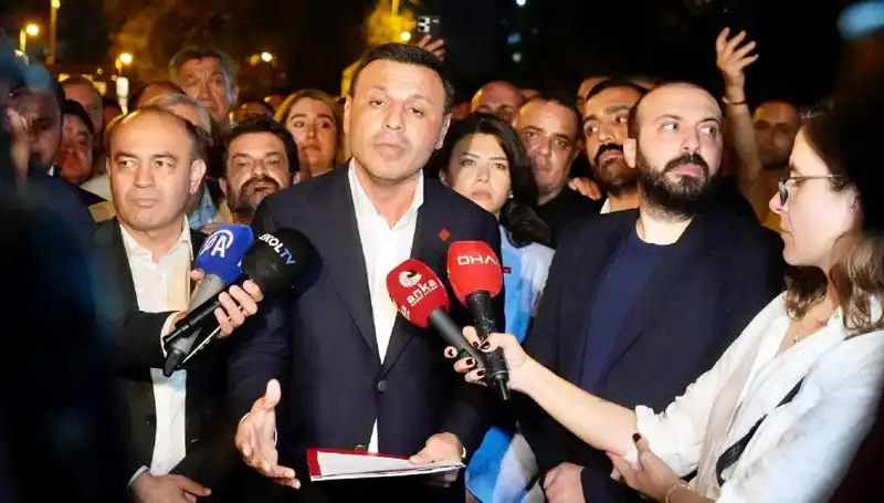 CHP İstanbul İl Başkanı Özgür Çelik'ten Önemli İfade: Partinin Geleceği İçin Ne Dedi?