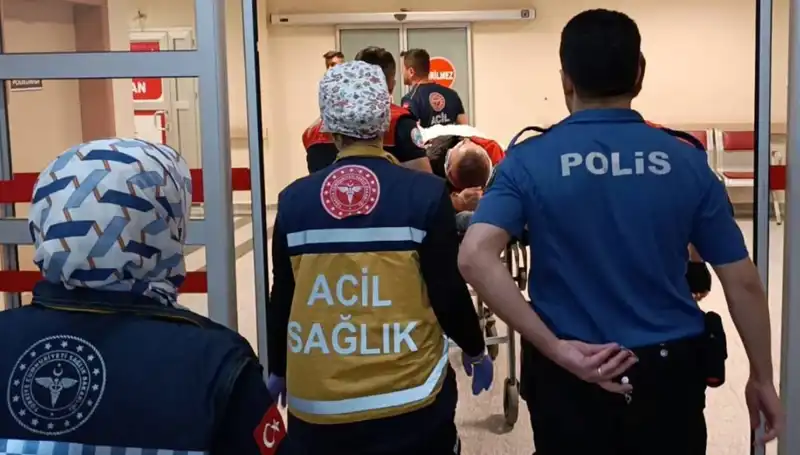Polis Araçları Kazaya Karıştı: Yaralıların Durumu Ciddi mi?