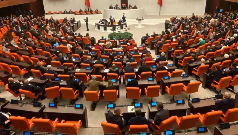 TBMM Komisyonları Hız Kesmiyor: Yeni Kararlar Resmi Gazete'de Yayınlandı