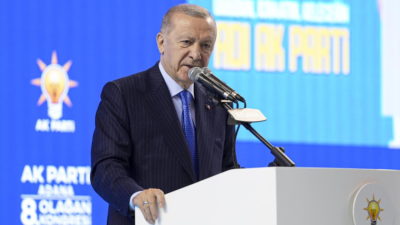 Erdoğan'dan Özel'e sert uyarı: "Esenyurt'tan, Beşiktaş'tan haberin yoksa sen bu işi bırak!"