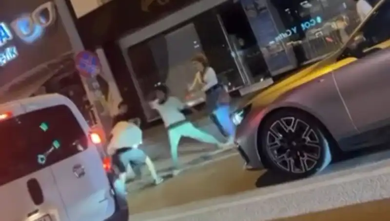 Cadde Boks Ringi Oldu: Şehrin Kalbinde Nefes Kesen Mücadeleler