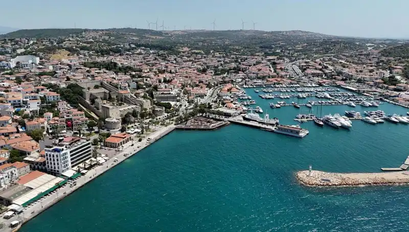İzmirliler Su Kesintilerine Karşı Yaratıcı Bir Çözüm Üretti: Satışlar Patladı!