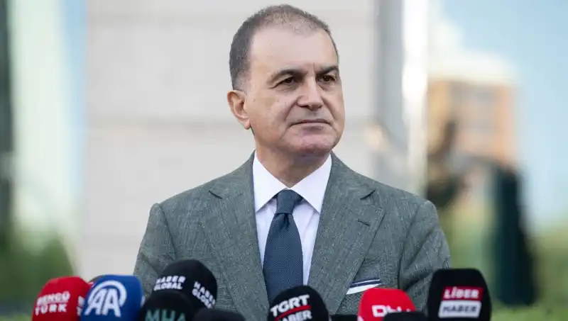 Ömer Çelik'ten Eleştiriye Sert Yanıt: Meşru Demokratik Alanı Tehdit Eden Sözler Yok Hükmündedir
