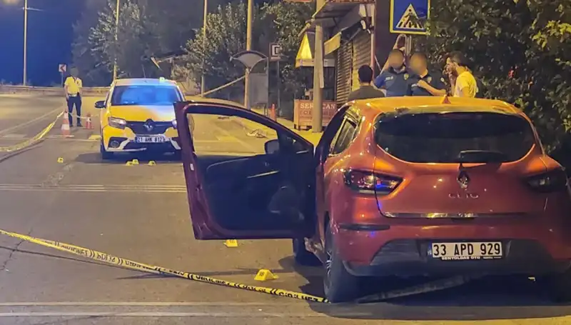 Otomobil Çatışması Sırasında Kanlı Hesaplaşma: 2 Ölü, 5 Yaralı