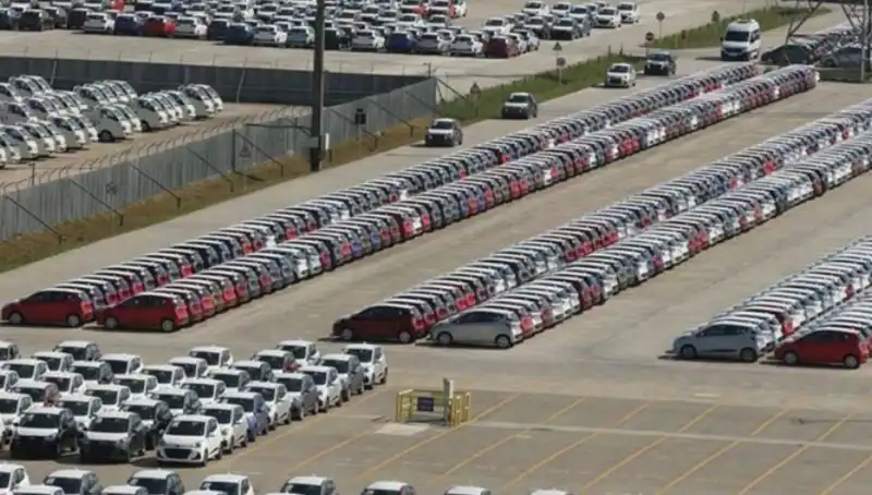 Otomotiv Sektöründe Şok: Üretim Yüzde 9 Düştü, Nedenleri ve Geleceği