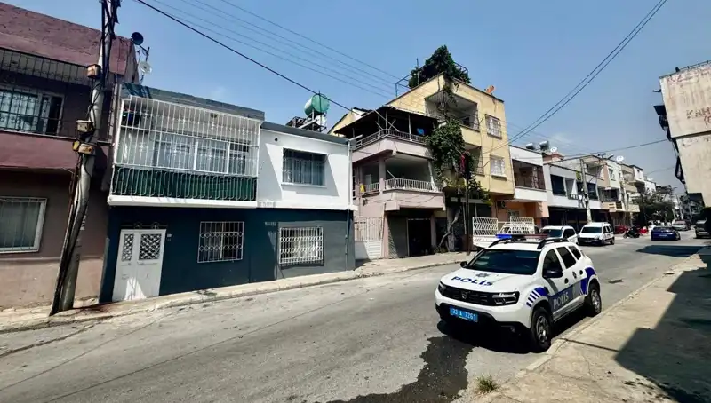 Dram dolu gece: Anne ve kızı evlerinde ölü bulundu