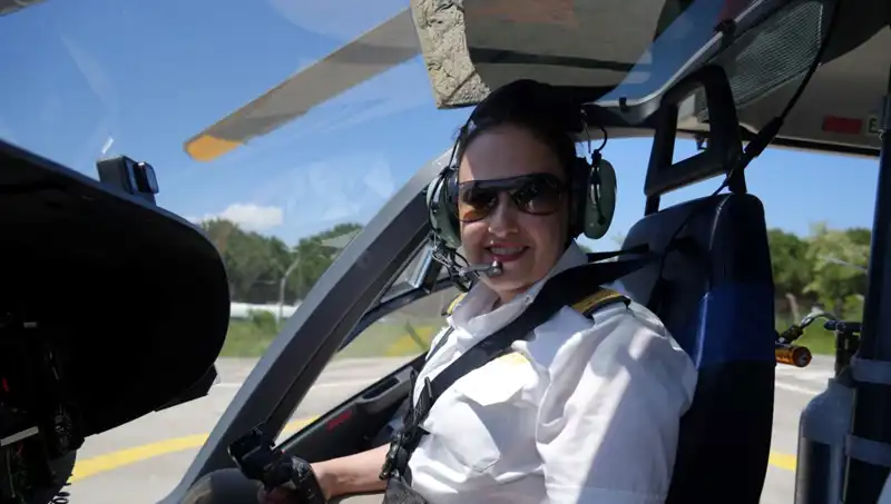 Türkiye'nin Tek Kadın Ambulans Helikopter Pilotu: Cesaretiyle Fark Yaratan Hikaye
