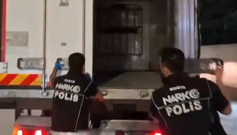 Konya'da Büyük Uyuşturucu Operasyonu: Dört Şüpheli Yakalandı!