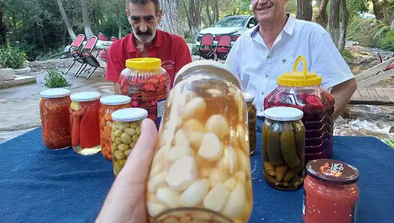 Araban Sarımsağı'nın Turşusu: Doğanın Şifası Her Lokmada!